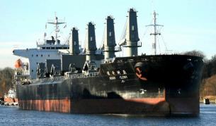 Водят се преговори за отвлечените кораби