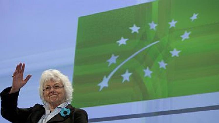 Листo от звезди на зелен фон е новото биолого на ЕС