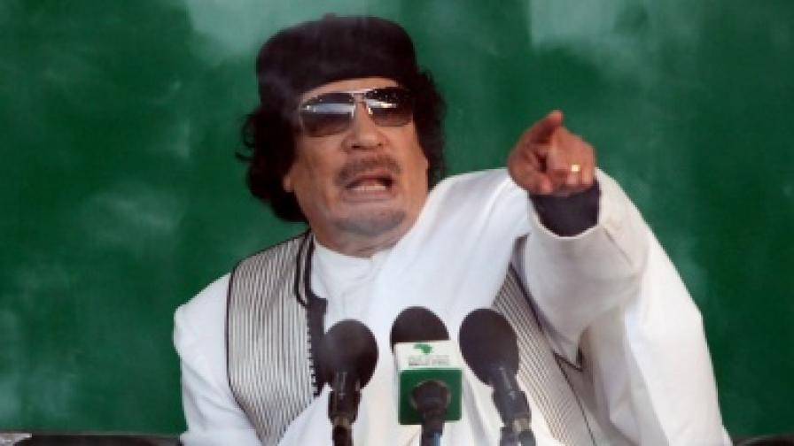 Кадафи направи изказването си след вечерната молитва в Бенгази