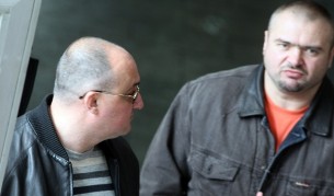 Ангел Христов (д) и Пламен Галев в съда в Кюстендил