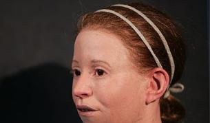 "Жива" древна атинянка в музей