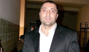 Мъж опита да се саморазправи с Митьо Очите