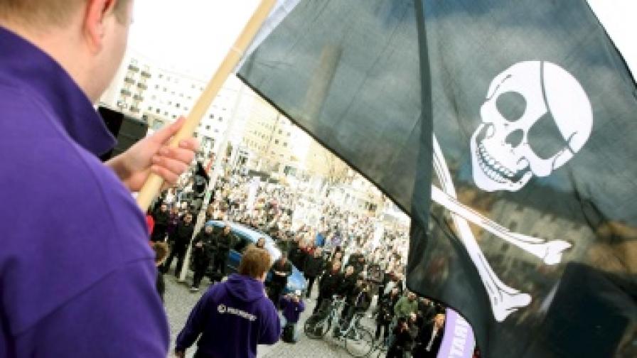 Протест в Стокхолм в защита на най-големият торент тракер в света "Пайрът Бей"