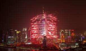 Фойерверки при откриването на ЕКСПО 2010 в Шанхай