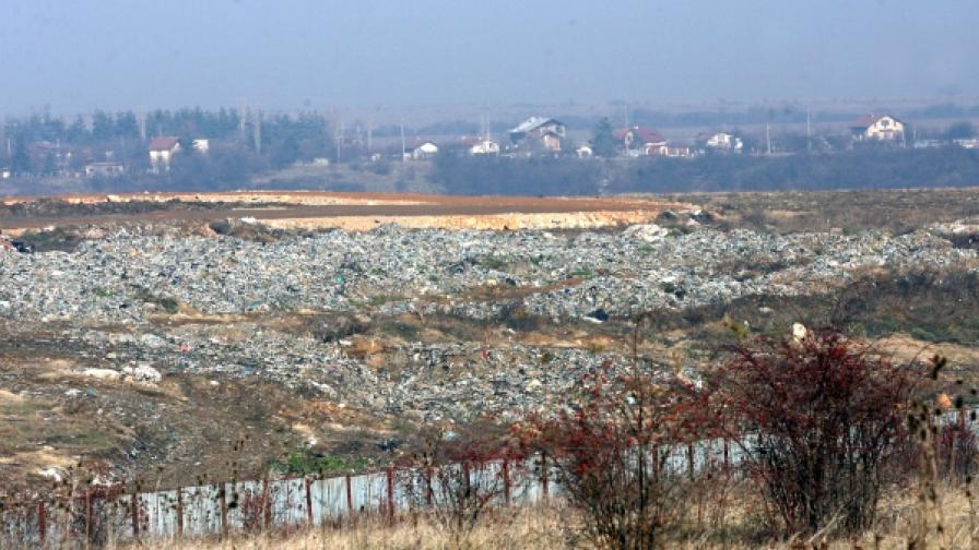 Част от сметището край Суходол в София