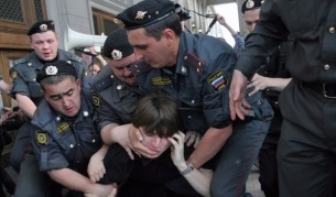 В Москва на 31 май бяха задържани 135 души, а в Санкт Петербург - над 60