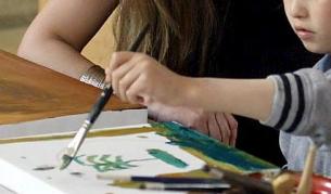 Дете, рисуващо бомби, в списък с потенциални терористи