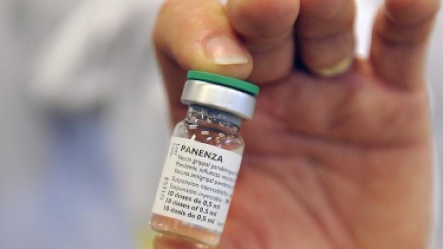 Авторът на доклада нарича кампанията за ваксиниране "лечение с плацебо"