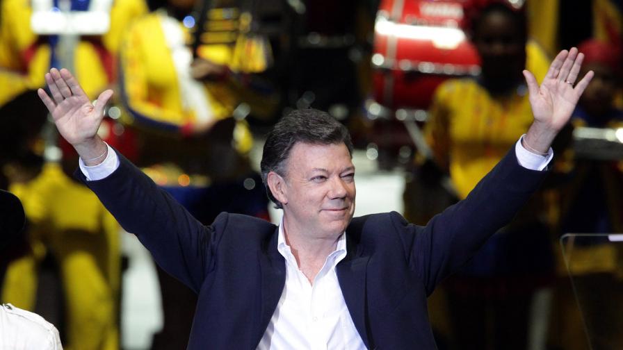 Бившият военен министър Хуан-Мануел Сантос спечели президентските избори в Колумбия
