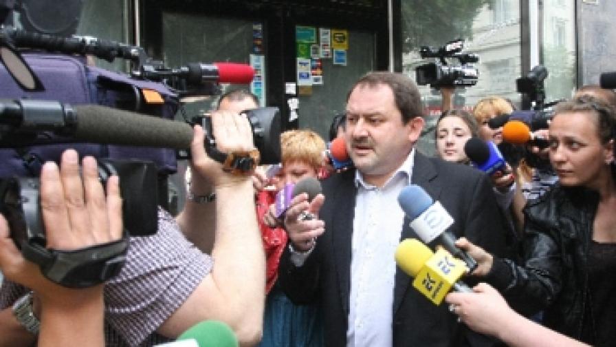 Веселин Пенгезов отговаря на въпроси за имота на дъщеря си, 31 май