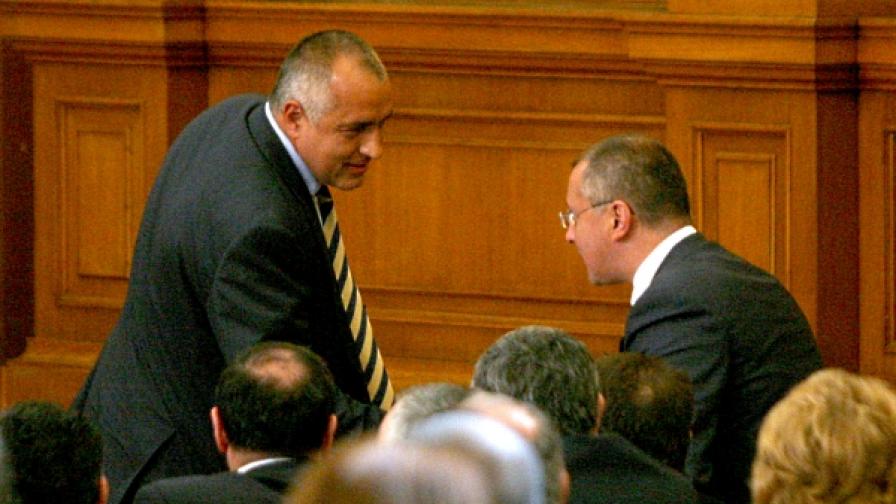 Бойко Борисов и Сергей Станишщев влязоха в остра размяна на реплики в парламента (фотография от 14 май 2010)