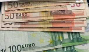 Еврото достигна двумесечен максимум 