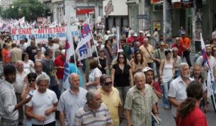 Нова общонационална стачка спира полетите до Гърция 