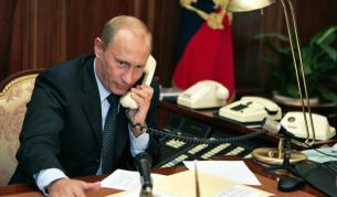 Руският министър-председател Владимир Путин се е обадил днес по телефона на българския си колега Бойко Борисов и на премиера на Гърция Папандреу