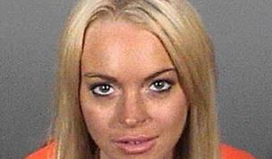 Линдзи Лоън не изглежда като затворник дори на снимките си от затвора