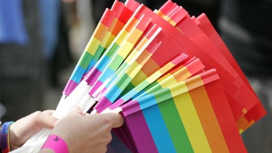 Прокуратурата в Пазарджик защити гейовете от неадекватен свой колега