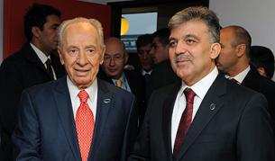 Шимон Перес и Абдуллах Гюл през декември 2009 г.