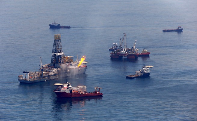 САЩ вдигна забраната за добив на петрол в залива
