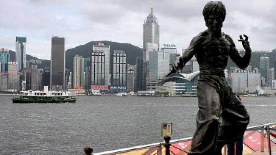 Из цял Китай има статуи на Брус Лий