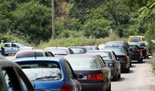 Колони от автомобили на изхода на София заради Архангелова задушница 