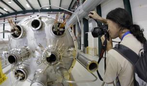 Направиха мини Голям взрив!