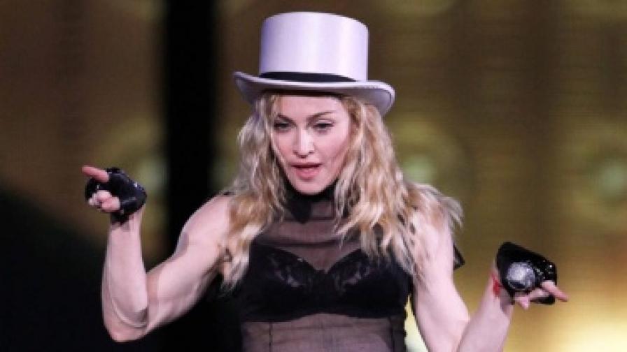 Мадона си търси нови колеги чрез "Фейсбук"