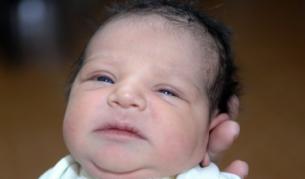 Габриел Христов, роден в 00.02 ч. на 1 януари в УАГБ "Майчин дом", е първото бебе на 2011 г.