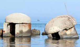 Албанците са свикнали с присъствието на бункерите и ги приемат просто като останки от миналото