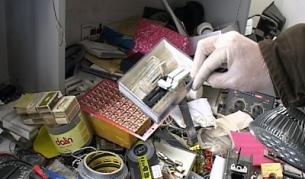 Хванаха фалшификатори на дебитни карти