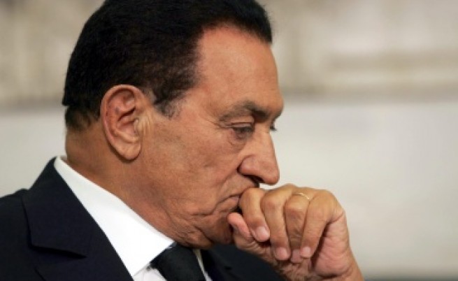 Арестуваха Мубарак и синовете му
