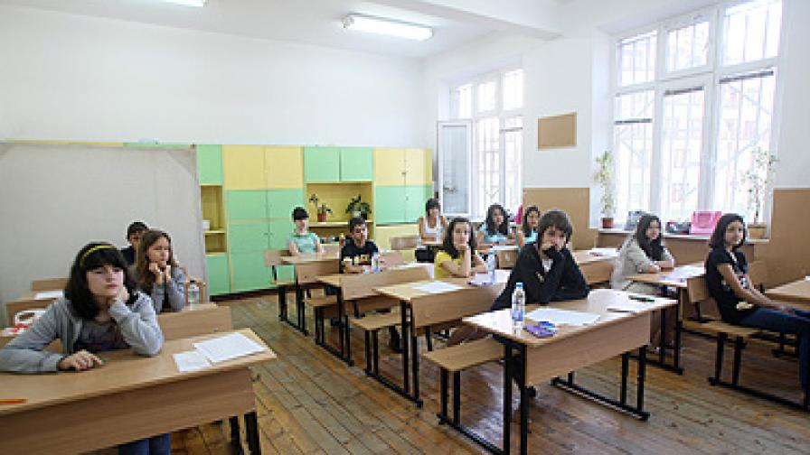Квотите за езиковите гимназии остават