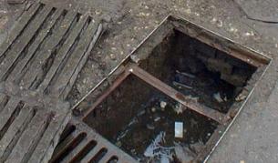 В София крадат капаци на шахти и знаци