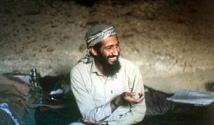 Осама бин Ладен през 1998 г.