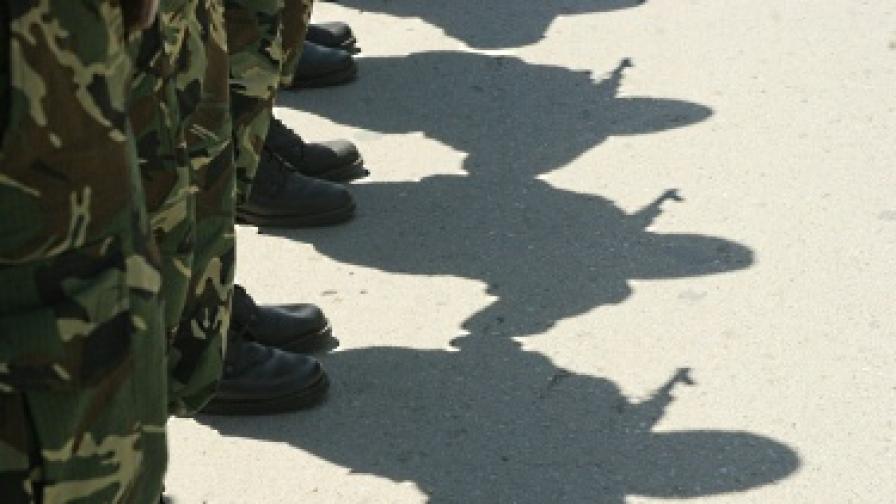 Законопроект връща военното обучение в училищата, нямало да е като преди