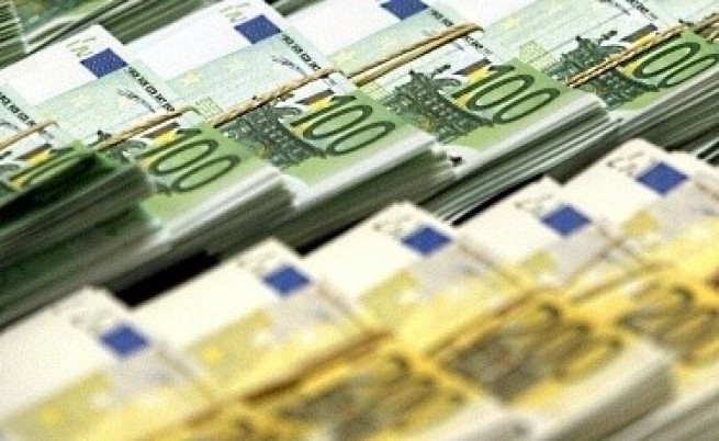 Финансовите министри от еврозоната официално одобриха кредит от 12 милиарда евро за Гърция 