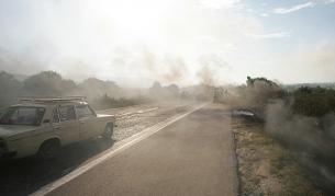 Пожар край АМ "Тракия" затрудни движението