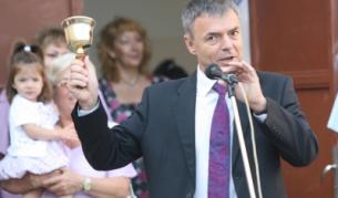 министърът на образованието, младежта и науката Сергей Игнатов открива новата учебна година в 134 СОУ "Димчо Дебелянов"