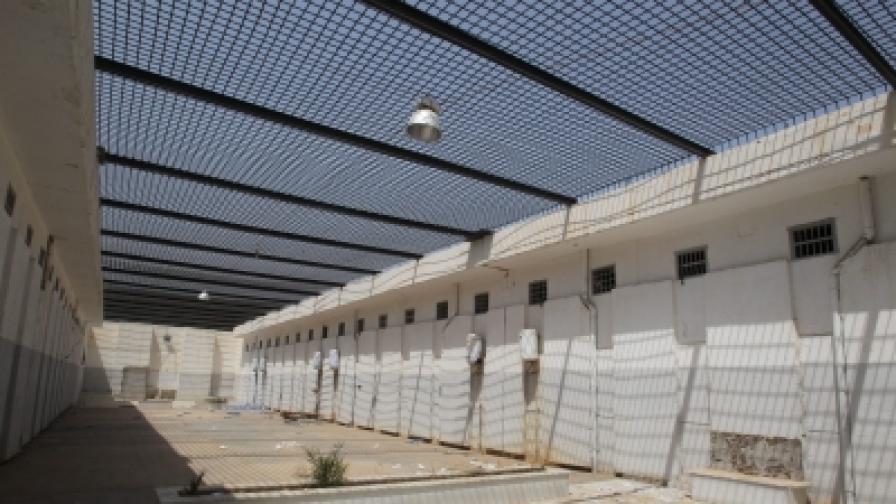 Вътрешност на затвора "Абу Салим" в Триполи, където по заповед на Кадафи са били избити хиляди политически затворници