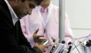 Родители ще получават есемеси с оценките на децата си