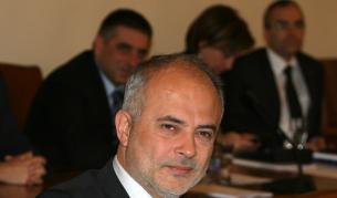 Тотю Младенов