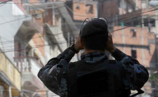 Бразилската полиция щурмува квартали в Рио де Жанейро 