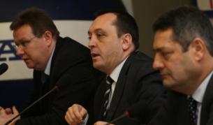 Велков днес даде пресконференция, за да обясни за Корпоративна банка, връзката й със службите за сигурност и кой е истинският "Октопод"