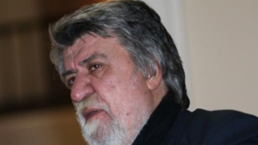  Вежди Рашидов 