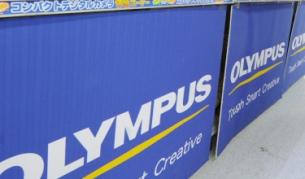 Скандалът с "Олимпус" взима и жертви