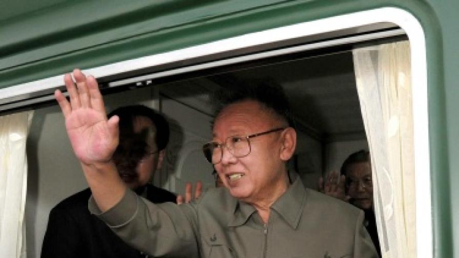 Британец закъсал с жените заради прилика с Ким Чен-ир