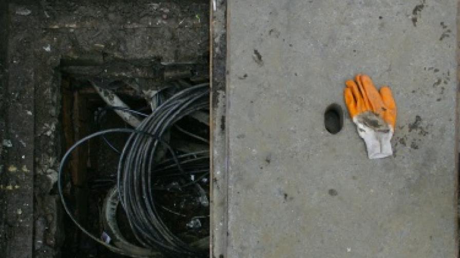 Започва нова акция за махане на висящи кабели 
