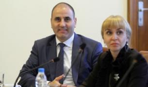 Вътрешният министър и вицепремиер Цветан Цветанов и правосъдният министър Диана Ковачева