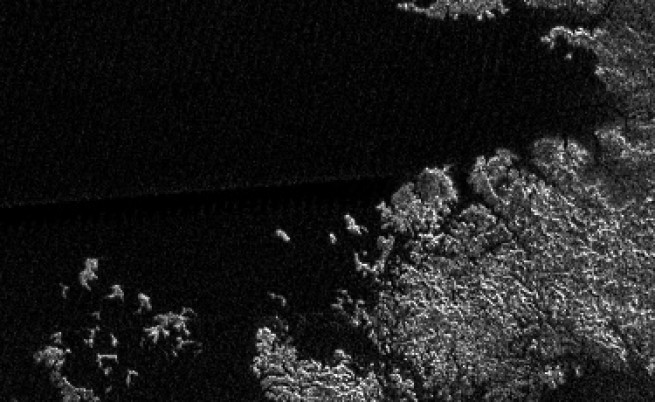 Откриха океан под повърхността на сатурновата луна Титан