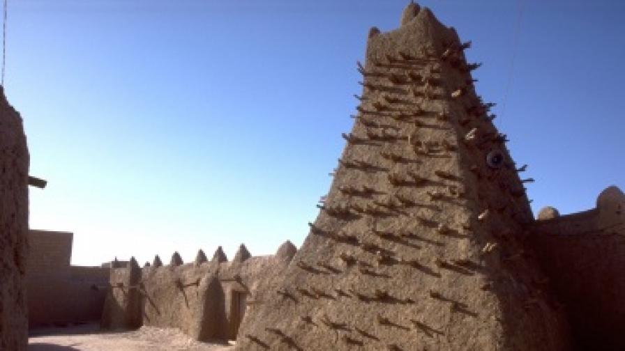 Ислямисти унищожават културното наследство на Мали