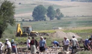 Некрополът край радомирското село Дрен, датиран в периода IX-IV век пр. Хр., бил съпоставим с подобни при Халщат и Вергина, твърдят археолози